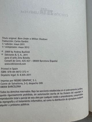 Bajo un millón de sombras