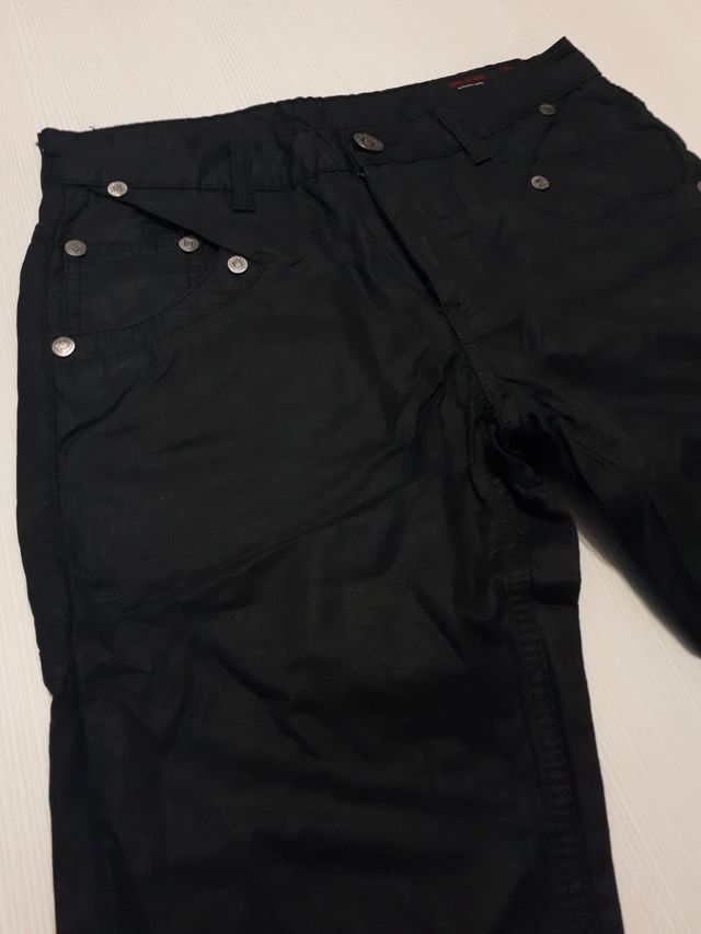Pantalones negros