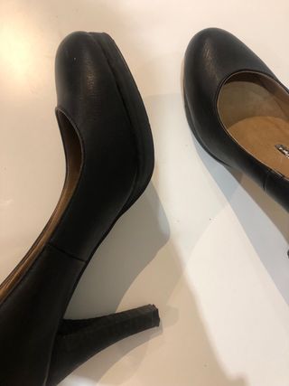 Zapato tacon negro Alma en Pena