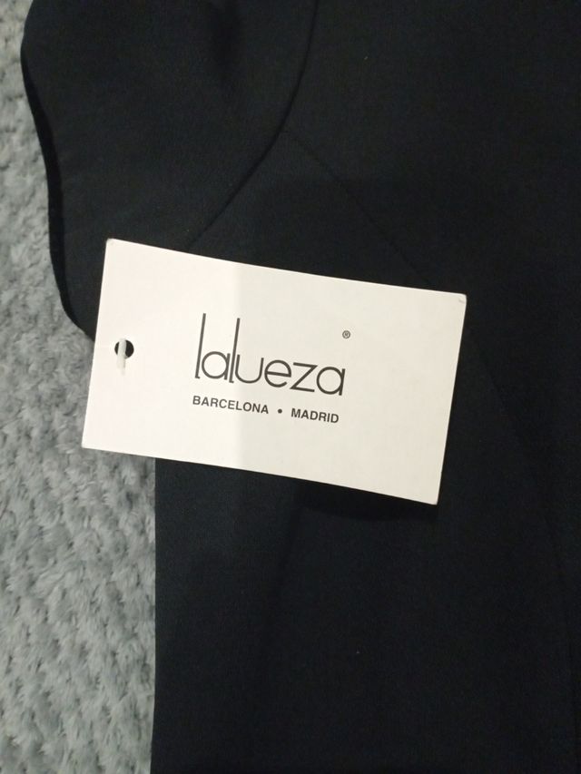 vestido negro formal