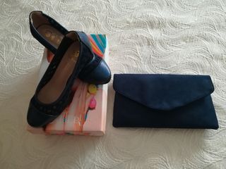 Zapatos de señora y bolso 