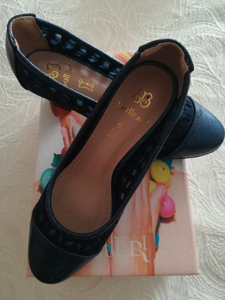 Zapatos de señora y bolso 