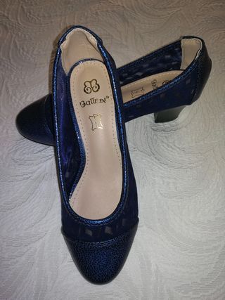 Zapatos de señora y bolso 