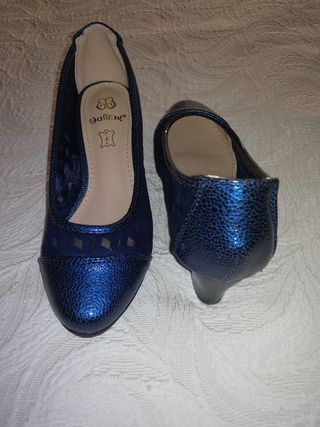 Zapatos de señora y bolso 