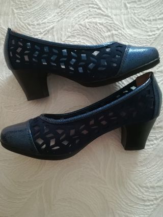 Zapatos de señora y bolso 