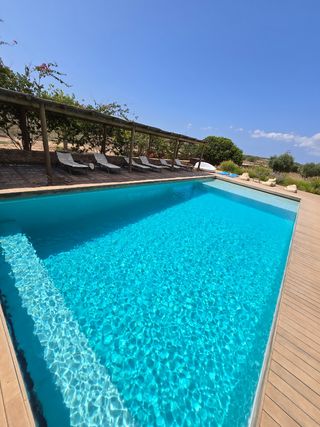 Técnicos en mantenimiento de piscinas