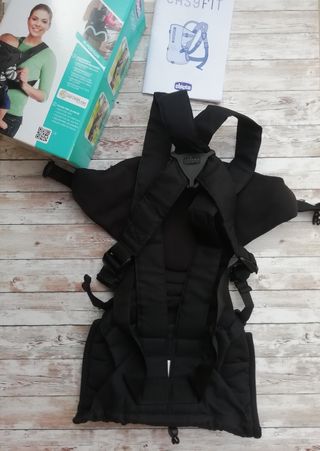 Mochila portabebés CHICCO EASY FIT, de 0-9 kg.