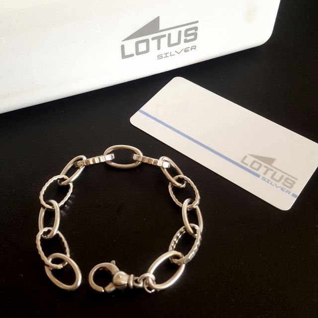 Pulsera Lotus
