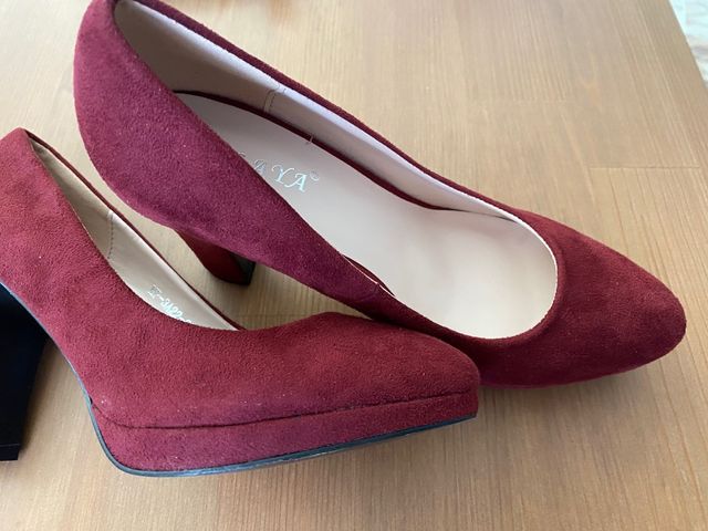 Zapatos de tacon , sin estrenar