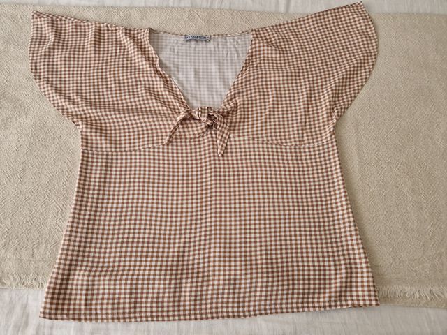 Blusa cuadros chica
