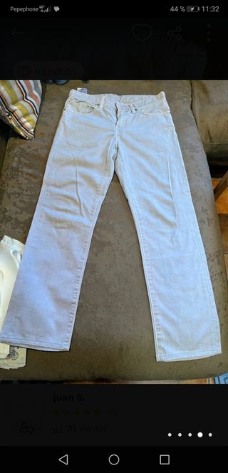 Levis 511 talla 31 color marfil 