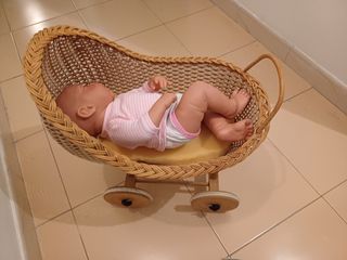 cuna mimbre muñecas_os