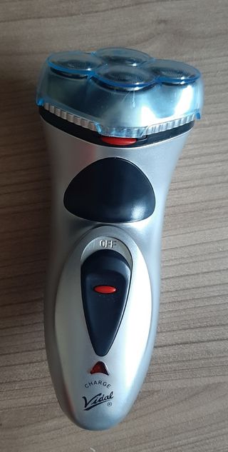 Máquina afeitadora facial