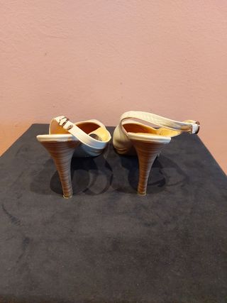 SANDALIAS DE PIEL N° 37