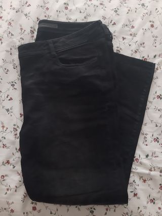 Pantalon vaquero negro