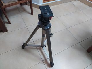 Trípode Profesional Plegable Hasta 165cm