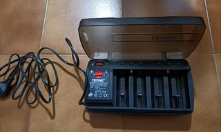 Carica batterie multi formato