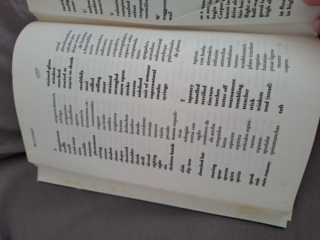 Libro bilingüe de Oscar Wilde con CD