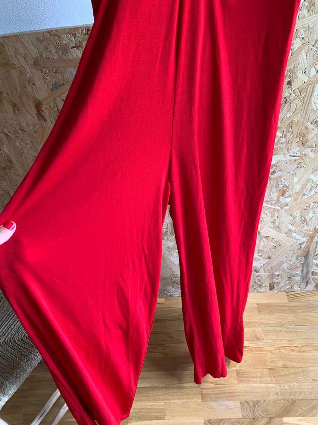 Mono rojo para eventos