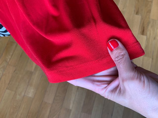 Mono rojo para eventos