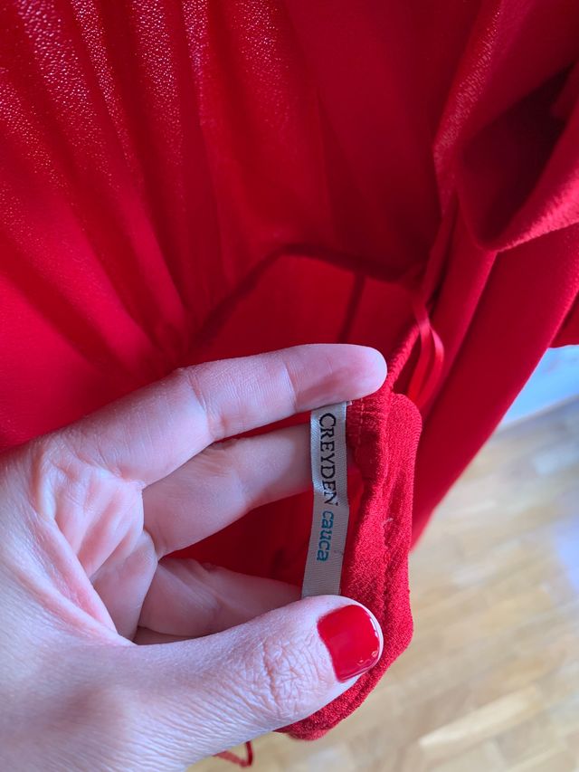 Mono rojo para eventos