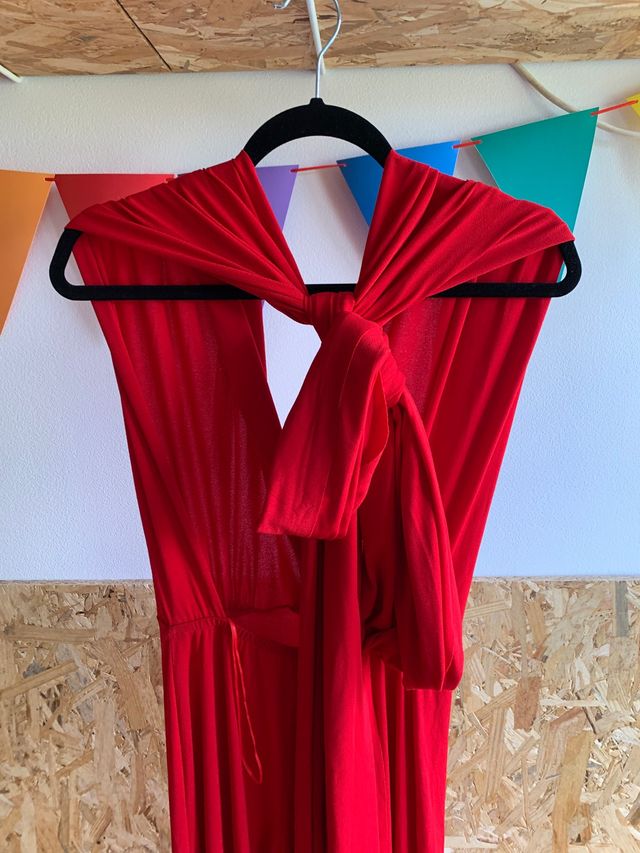 Mono rojo para eventos