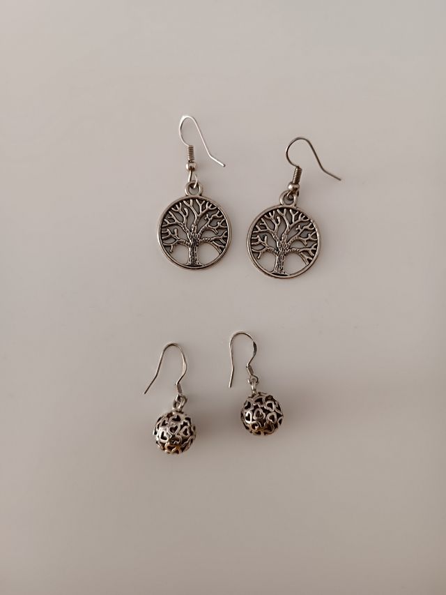 Lote 2 pares pendientes