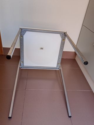 1 Silla Refez, Metal y PVC, 77x43x46,5 cm