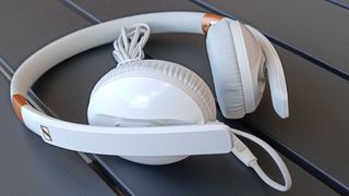 Auriculares Diadema Sennheiser HD 2.30G
Blancos
