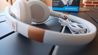 Auriculares Diadema Sennheiser HD 2.30G
Blancos
