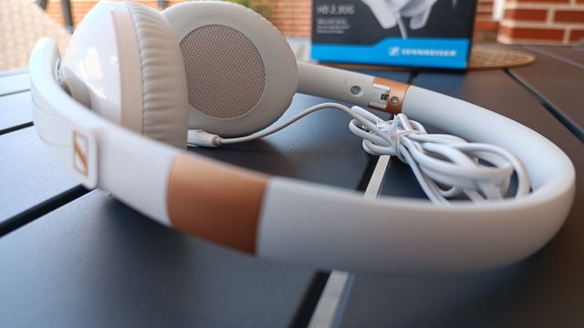 Auriculares Diadema Sennheiser HD 2.30G
Blancos
