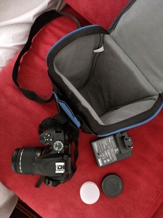 camara de fotos Nikon D3400,usada una vez!
