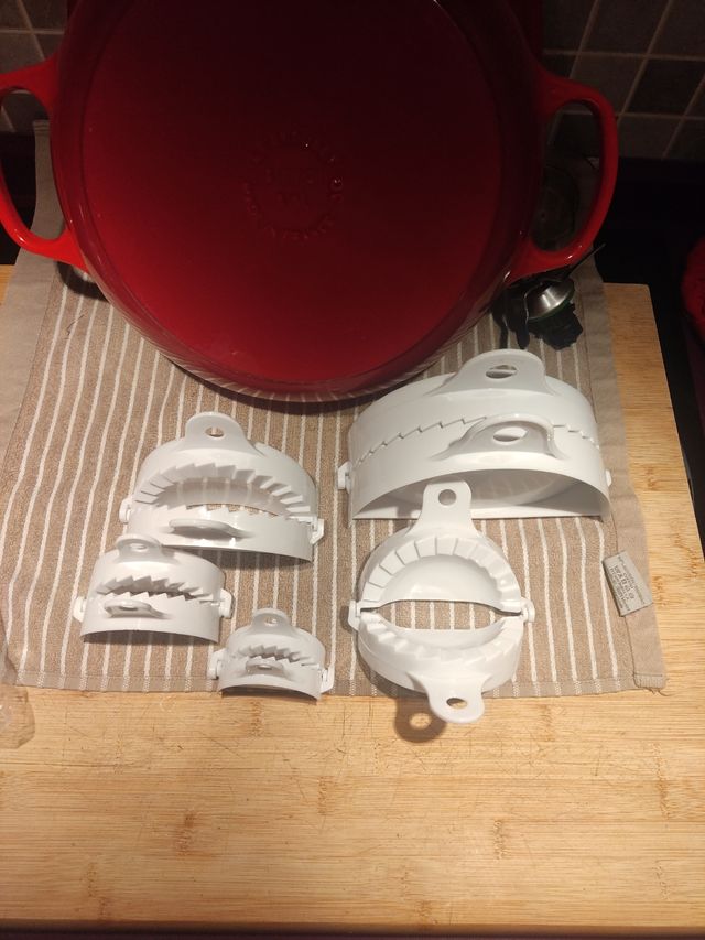 MOLDES PARA EMPANADILLAS