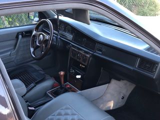 Mercedes-Benz 190 1993