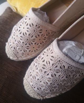 Zapatos de esparto beige a estrenar