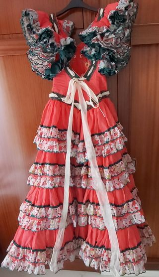 Traje flamenca ó faralaes