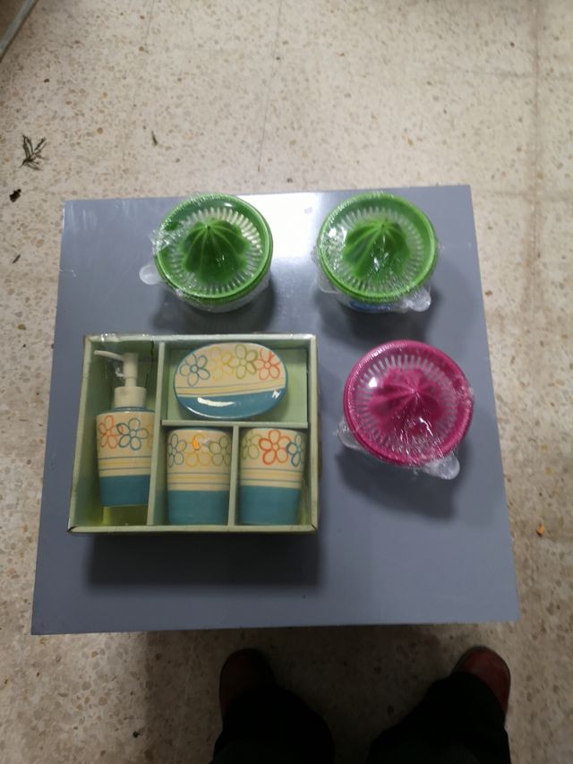 accessori da bagno e spremiagrumi in ceramica!!