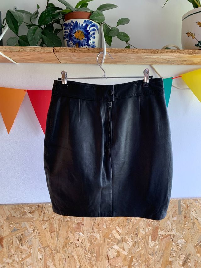 Falda de cuero