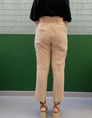 Pantalón lazo beige Zara 