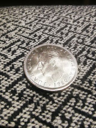 moneda mundial 82