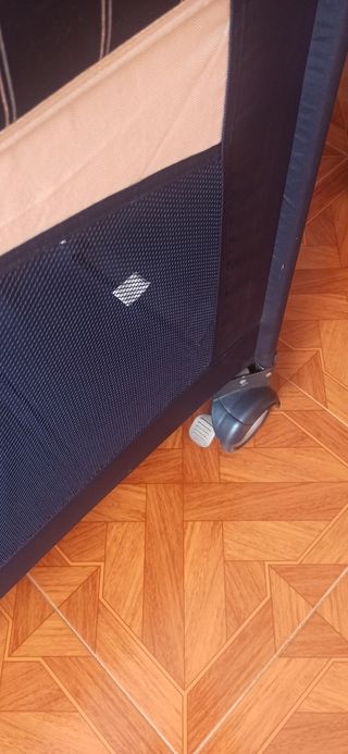 cuna viaje  o parque Chicco