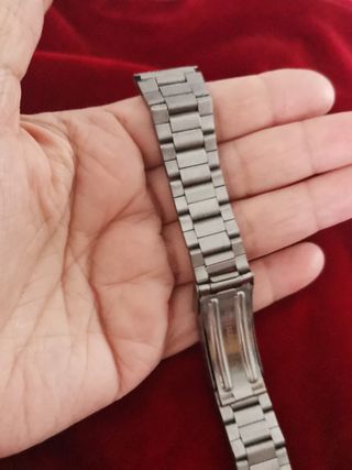 Pulsera de reloj de caballero vintage en acero. 