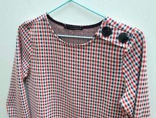 JERSEY CHICA SFERA TALLA S NUEVO BLANCO ROJO AZUL