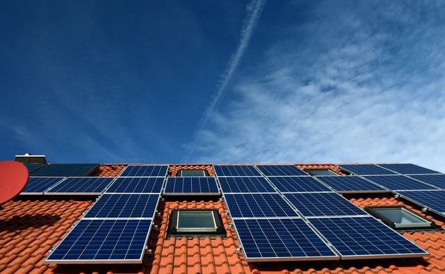 Limpieza de paneles solares