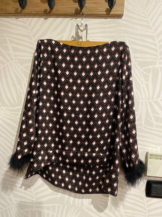 Blusa estampada Zara impecable 