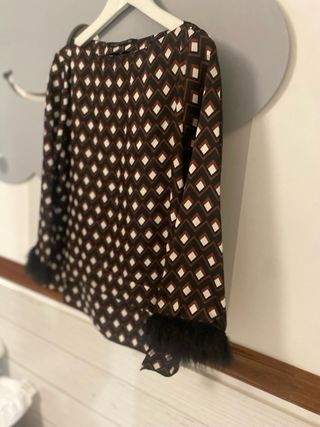 Blusa estampada Zara impecable