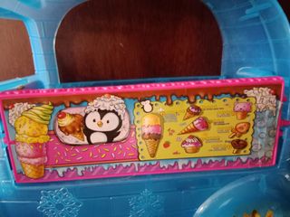 carrito helados + 5 muñecas enchantimal 30 €.