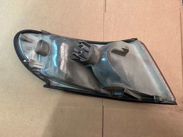 Intermitente izquierdo Saab 93