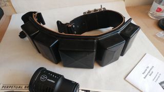 Sachtler Foco Reporter 75 LED  y Cinturón NRG