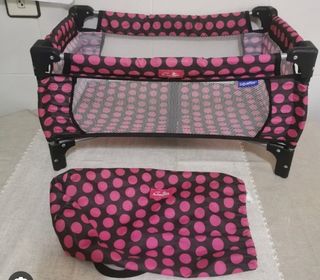 Cuna de viaje muñecos